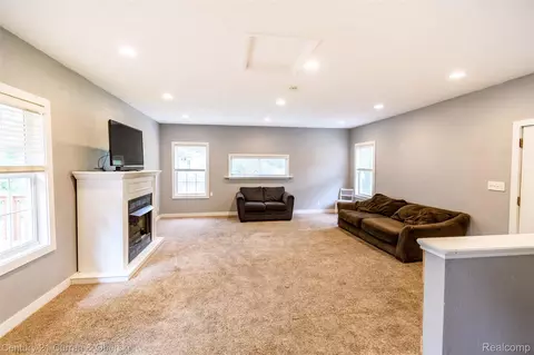 Living - 5260 Rives Junction Rd, Blackman, MI 49201 photo 4 of 8