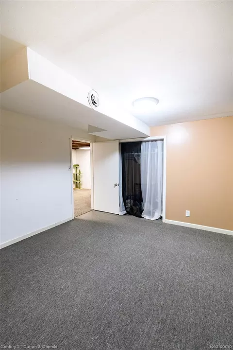 Bedroom - 5260 Rives Junction Rd, Blackman, MI 49201 photo 7 of 7