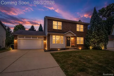 2649 Konrad Ct, Auburn Hills, MI 48326