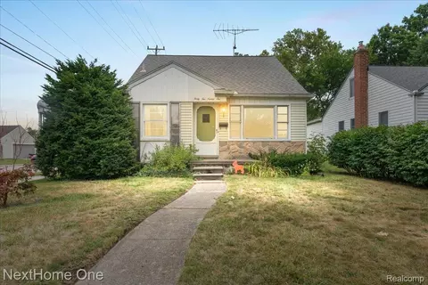 4296 Phillips Ave, Berkley, MI 48072