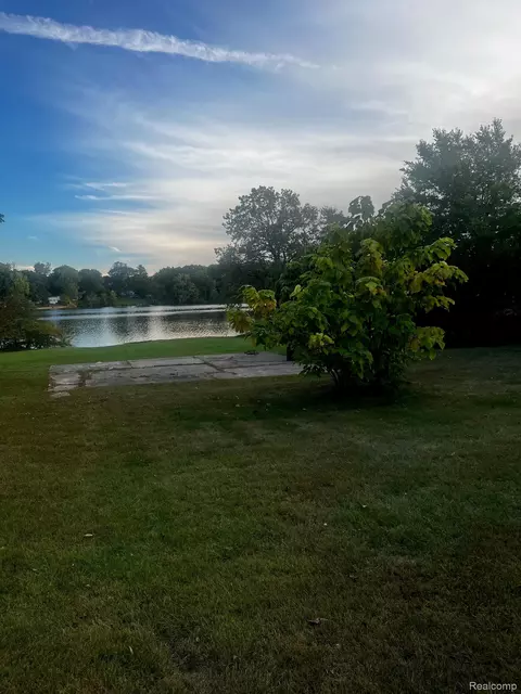 View/Area - 3364 E Pierson Rd, Flint, MI 48506 photo 2 of 5