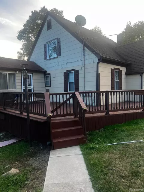 Exterior - 3364 E Pierson Rd, Flint, MI 48506 photo 2 of 5
