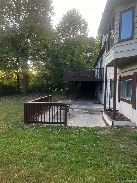 Exterior - 3364 E Pierson Rd, Flint, MI 48506 photo 4 of 5