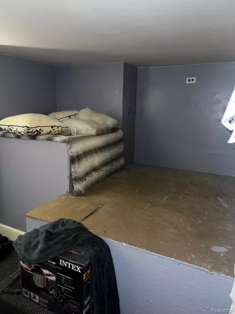 Bedroom - 3364 E Pierson Rd, Flint, MI 48506 photo 9 of 9