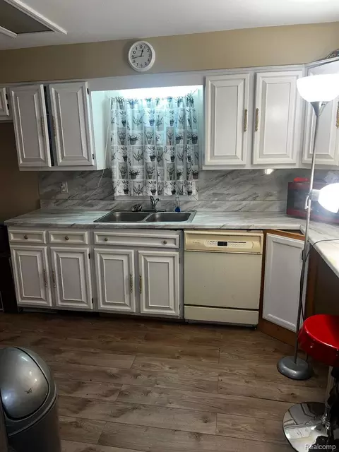 Kitchen - 3364 E Pierson Rd, Flint, MI 48506 photo 5 of 5