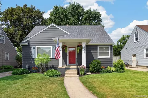 431 N Edgeworth Ave, Royal Oak, MI 48067