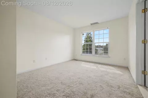 Bedroom - 9 Lyons Ct, Dearborn, MI 48126 photo 3 of 5