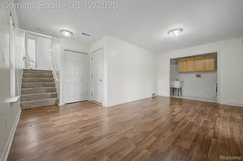 Living - 9 Lyons Ct, Dearborn, MI 48126 photo 9 of 9