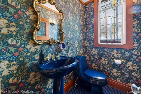 Bath - 532 Brookside Ave, Birmingham, MI 48009 photo 1 of 4