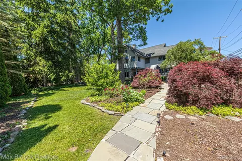 Exterior - 532 Brookside Ave, Birmingham, MI 48009 photo 4 of 9