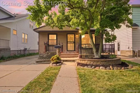 7388 Mckinley, Center Line, MI 48015