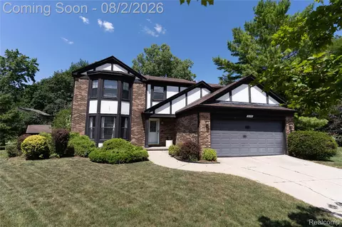 649 Bedford Dr, Westland, MI 48185