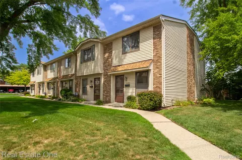 1430 W Webster Rd, Royal Oak, MI 48073