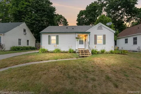 1206 Loraine Ave, Lansing, MI 48910