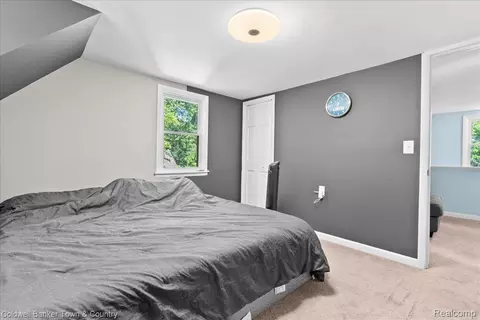Bedroom - 617 Irvington Ave, Lansing, MI 48910 photo 2 of 4