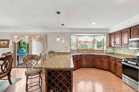 Kitchen - 52844 Karon Dr, Macomb, MI 48042 photo 3 of 5