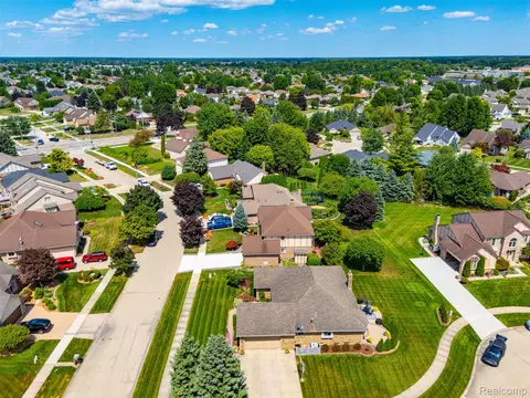 View/Area - 52844 Karon Dr, Macomb, MI 48042 photo 11 of 15