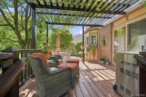 Exterior - 52844 Karon Dr, Macomb, MI 48042 photo 10 of 14