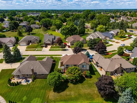 View/Area - 52844 Karon Dr, Macomb, MI 48042 photo 7 of 15