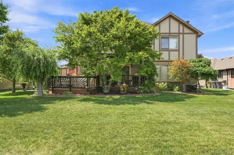 Exterior - 52844 Karon Dr, Macomb, MI 48042 photo 13 of 14