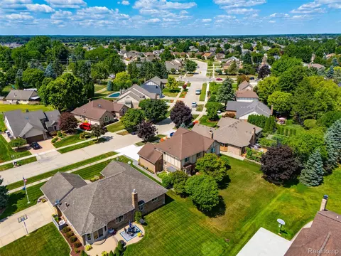 View/Area - 52844 Karon Dr, Macomb, MI 48042 photo 9 of 15
