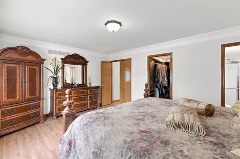 Bedroom - 52844 Karon Dr, Macomb, MI 48042 photo 1 of 6