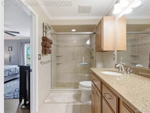 Bath - 5252 Bowman Rd, St. Clair, MI 48079 photo 3 of 4