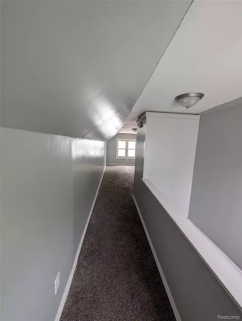 Entry Way - 636 Waldman Ave, Flint, MI 48507 photo 1 of 1