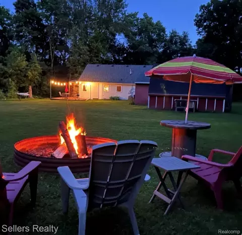 3030 Grange Hall Rd, Groveland, MI 48462