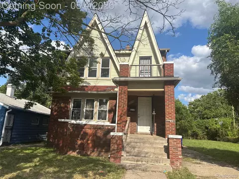 8210 Decatur St, Detroit, MI 48228
