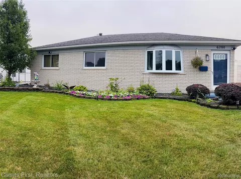 6280 N Farmington Rd, Westland, MI 48185