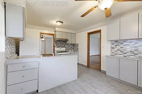 Kitchen - 25253 Eureka Dr, Warren, MI 48091 photo 1 of 1