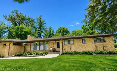 220 Boyken, Rochester Hills, MI 48307