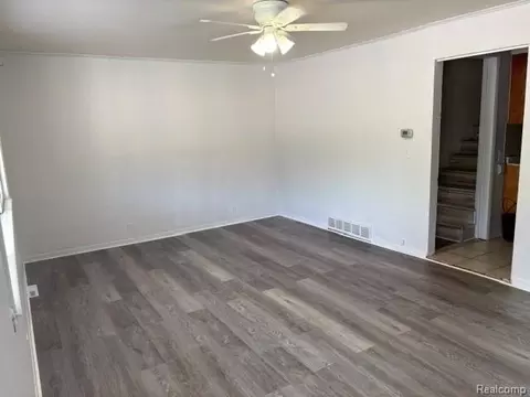 Living - 1297 Maxson St, Flint, MI 48504 photo 1 of 1