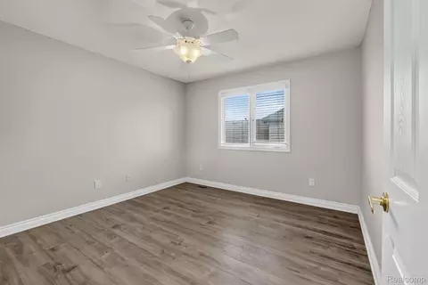Bedroom - 21642 Kendyl Ct, Macomb, MI 48044 photo 4 of 5