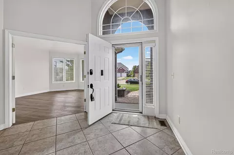 Entry Way - 21642 Kendyl Ct, Macomb, MI 48044 photo 1 of 2