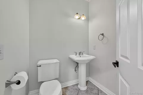 Bath - 21642 Kendyl Ct, Macomb, MI 48044 photo 1 of 5