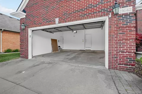 Exterior - 21642 Kendyl Ct, Macomb, MI 48044 photo 3 of 7