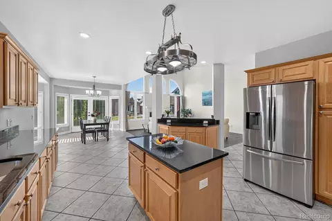 Kitchen - 21642 Kendyl Ct, Macomb, MI 48044 photo 2 of 2