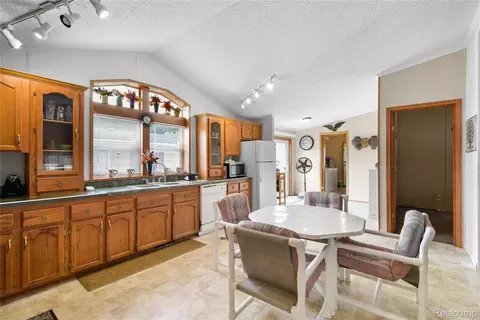 Kitchen - 13451 Mapleview St, Ash, MI 48117 photo 4 of 4
