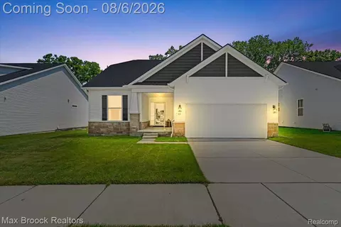 85 Coppice Way, White Lake, MI 48386