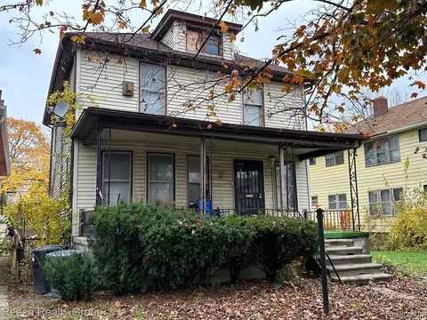 320 Richton St, Highland Park, MI 48203