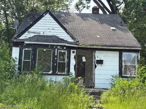 19471 Asbury Park, Detroit, MI 48235