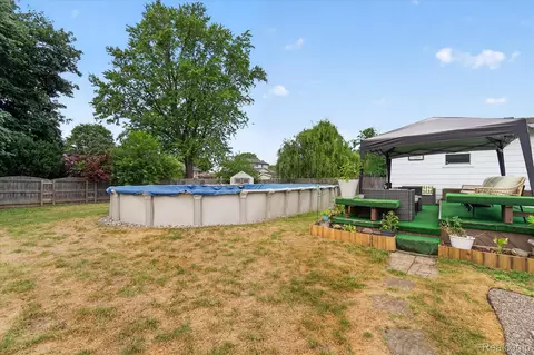 Exterior - 527 Leland St, Flushing, MI 48433 photo 14 of 14