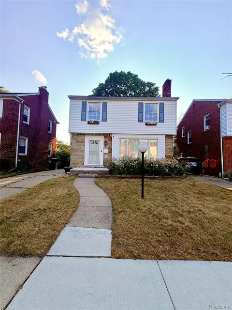 19745 Ward St, Detroit, MI 48235