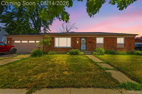 21508 Lanse St, Saint Clair Shores, MI 48081