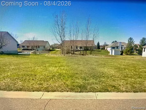 6268 Boulder Dr, Flint, MI 48433 photo 2