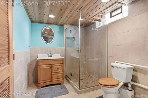 Bath - 22109 Haskell St, Taylor, MI 48180 photo 3 of 3