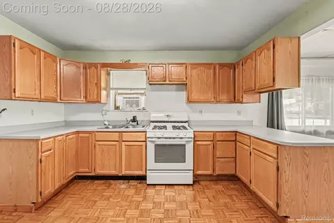 Kitchen - 1107 Corydon Dr, Mount Morris, MI 48458 photo 1 of 2