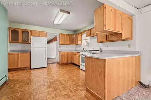 Kitchen - 1107 Corydon Dr, Mount Morris, MI 48458 photo 2 of 2